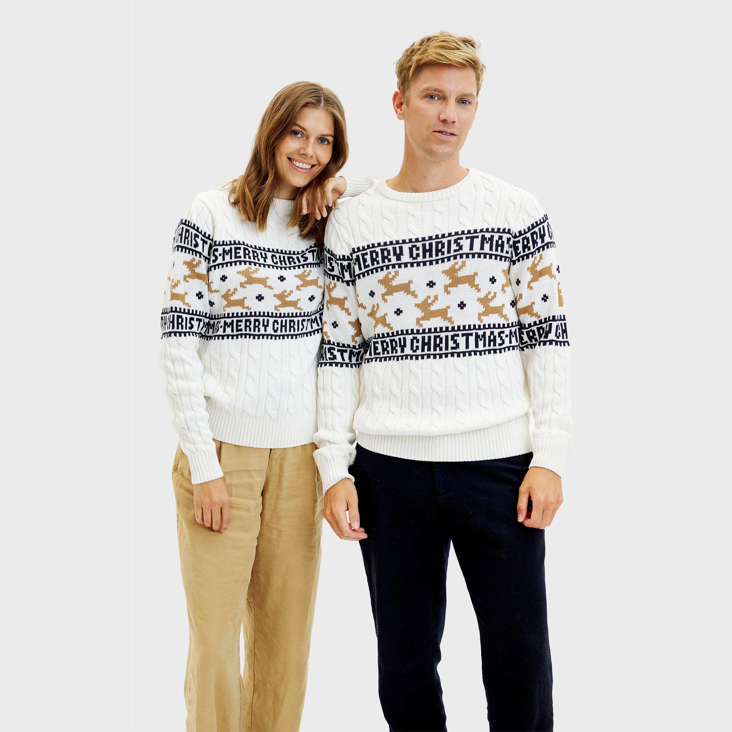 Weißer weihnachtspullover damen mit Rentiermuster und Zopfmuster, nachhaltiger Stoff.